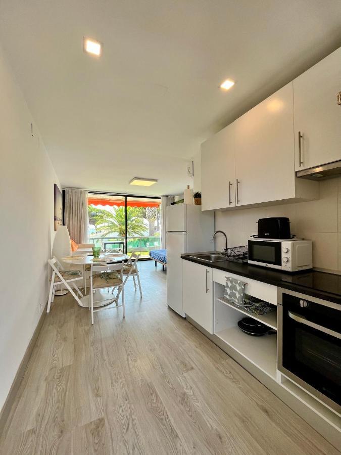 Residencia Beach カンブリルス エクステリア 写真