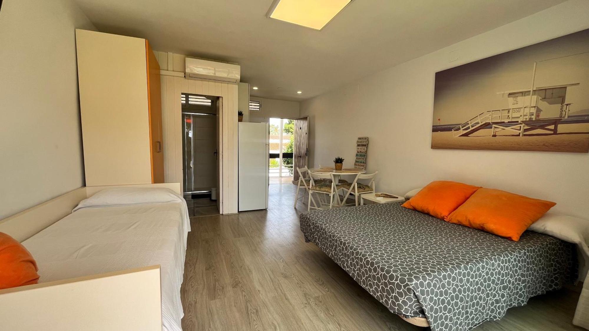 Residencia Beach カンブリルス エクステリア 写真