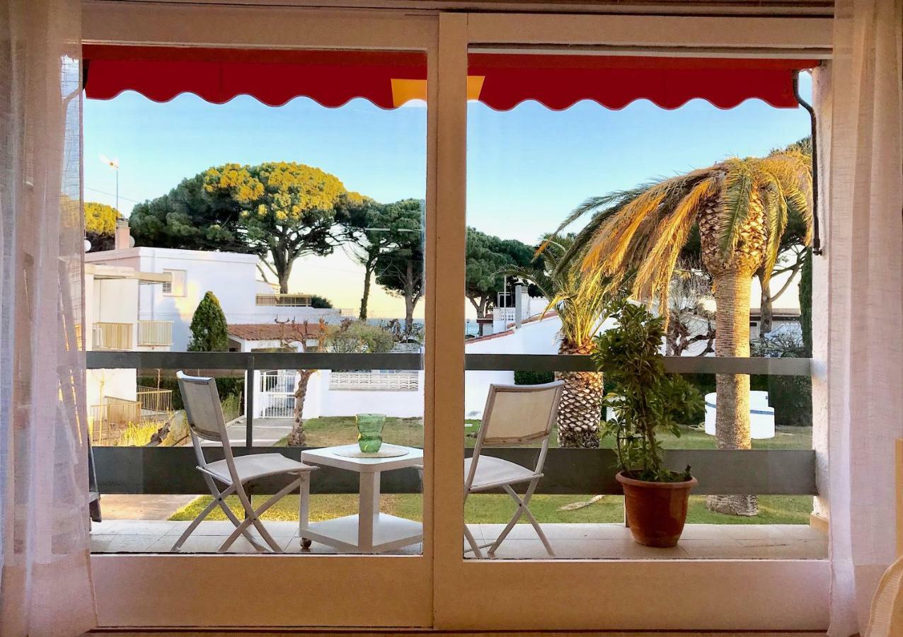 Residencia Beach カンブリルス エクステリア 写真