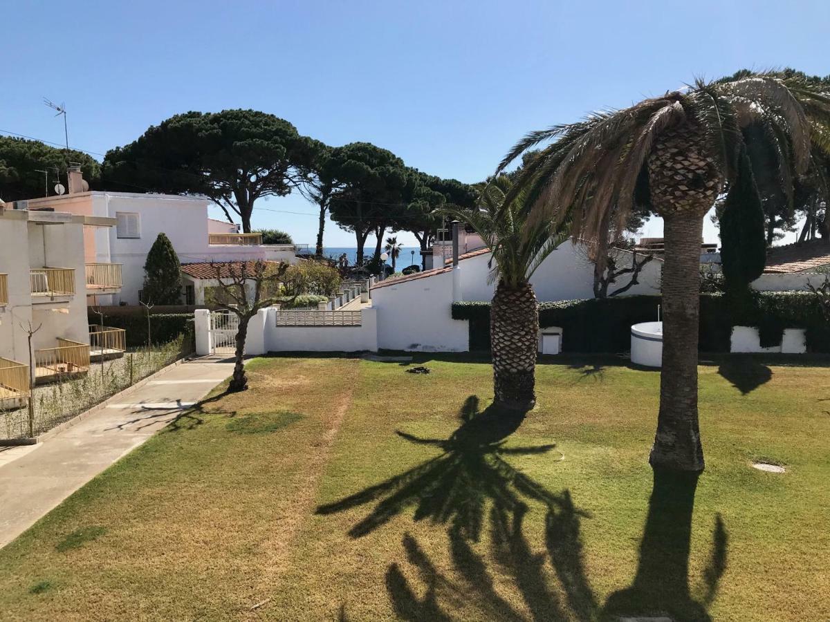 Residencia Beach カンブリルス エクステリア 写真